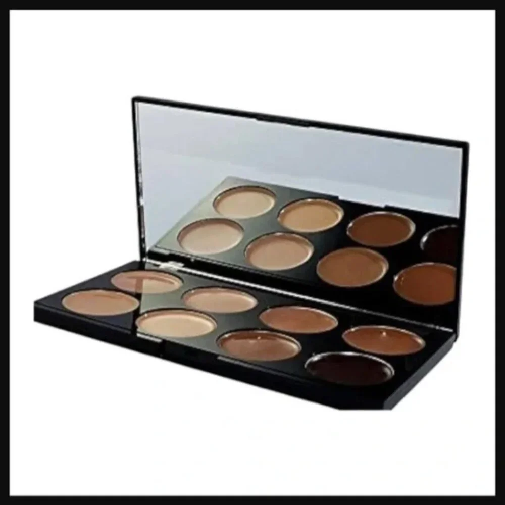 Makeup Revolution Cover & Conceal Palette | Medium–Dark | 8-Shade Makeup Compact